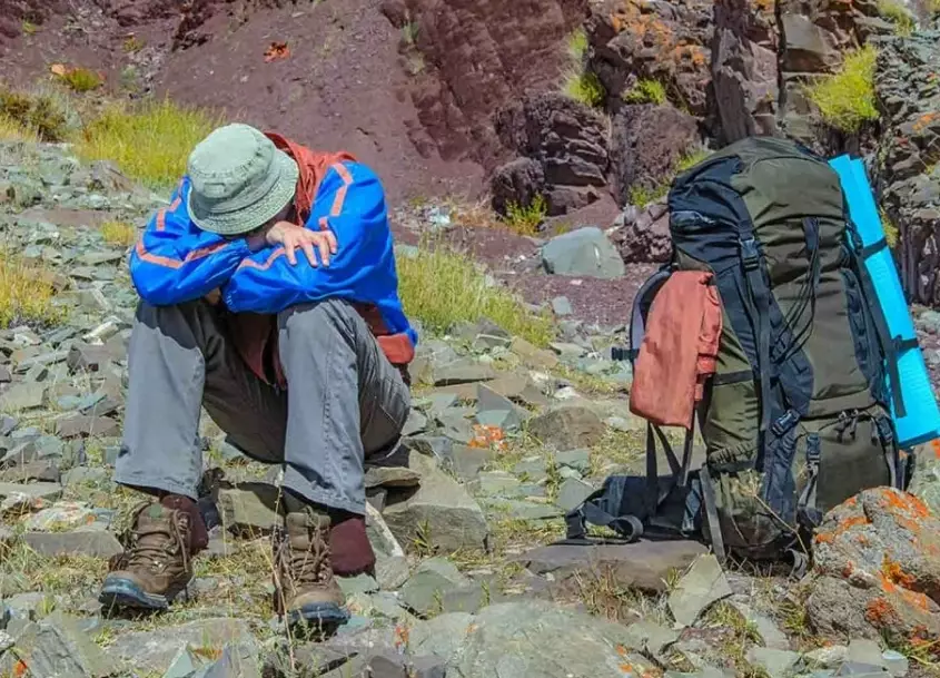 Altitude Sickness Guide: Prevention, Symptoms & Treatment Tips