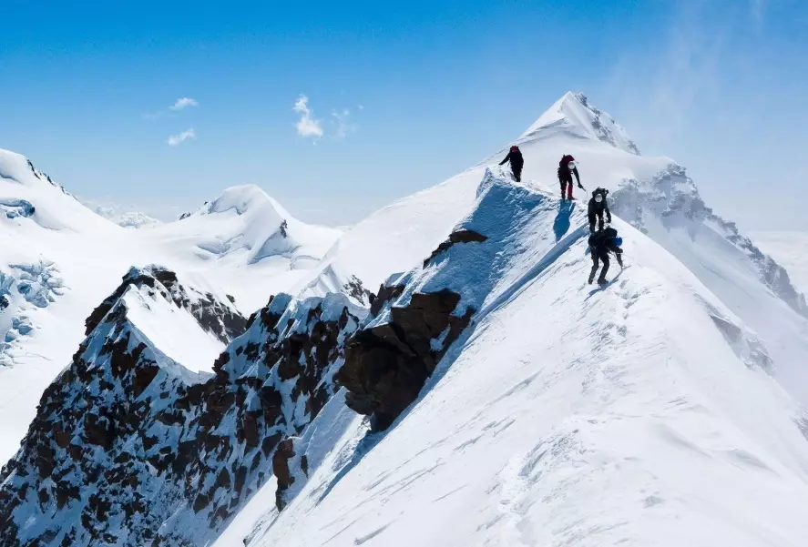 mountaineering safety tips mountaineering safety tips