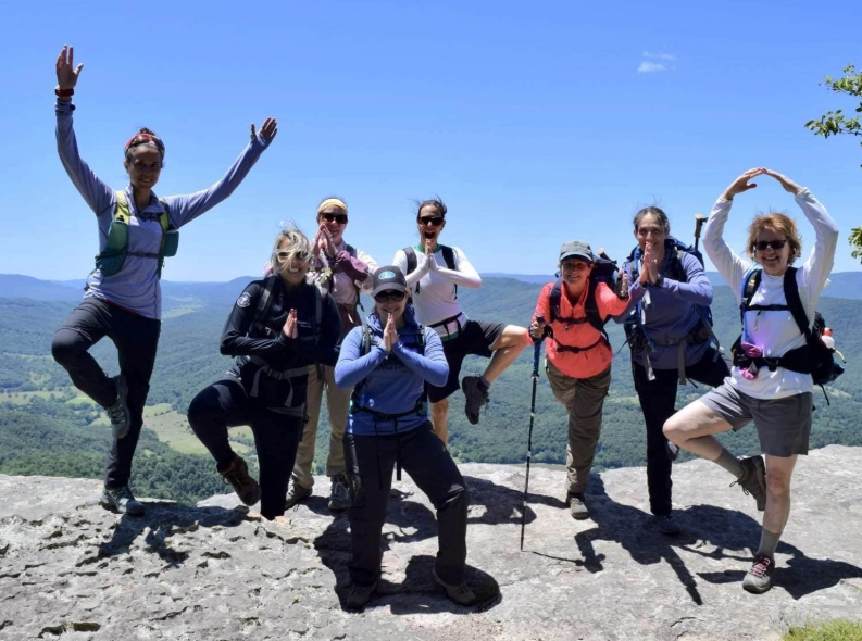 benefits of hiking with a group benefits of hiking with a group