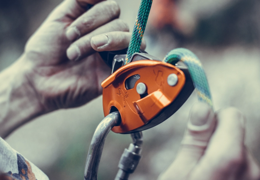 The Ultimate Guide to Belaying: Techniques, Gear & Common Mistakes