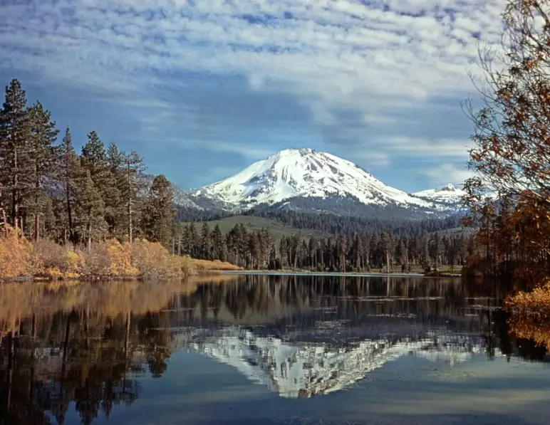 national parks with volcanoes national parks with volcanoes