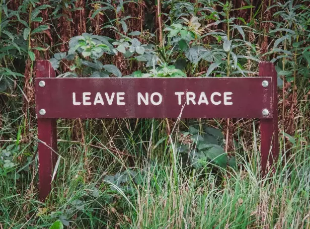 national park hiking etiquette