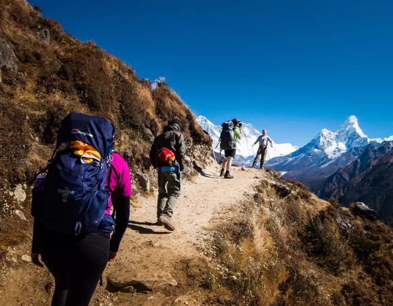 difference between trekking and tracking difference between trekking and tracking