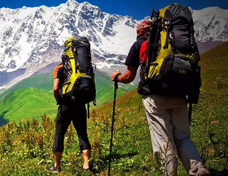 trekking vs tracking trekking vs tracking