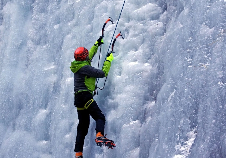 The Ultimate Guide to Ice Climbing: Gear, Techniques & Safety