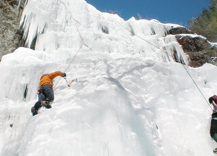 ice climbing for beginners ice climbing for beginners