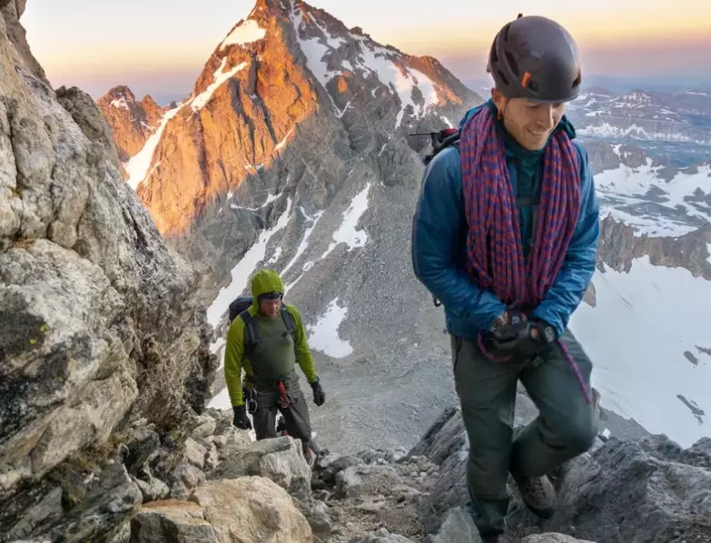 mountaineering safety tips