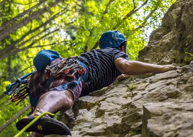 how to stay safe while climbing how to stay safe while climbing