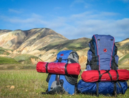 age limit backpacking
