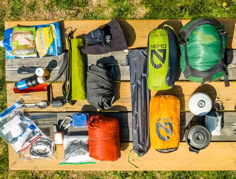 age limit backpacking