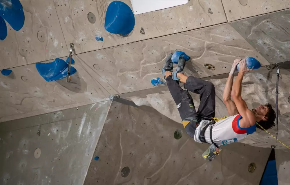 bouldering training at home