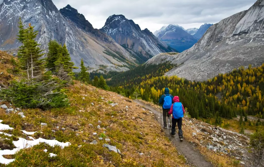 mountain hiking for beginners