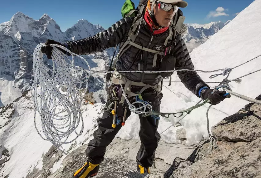 Everest summit window