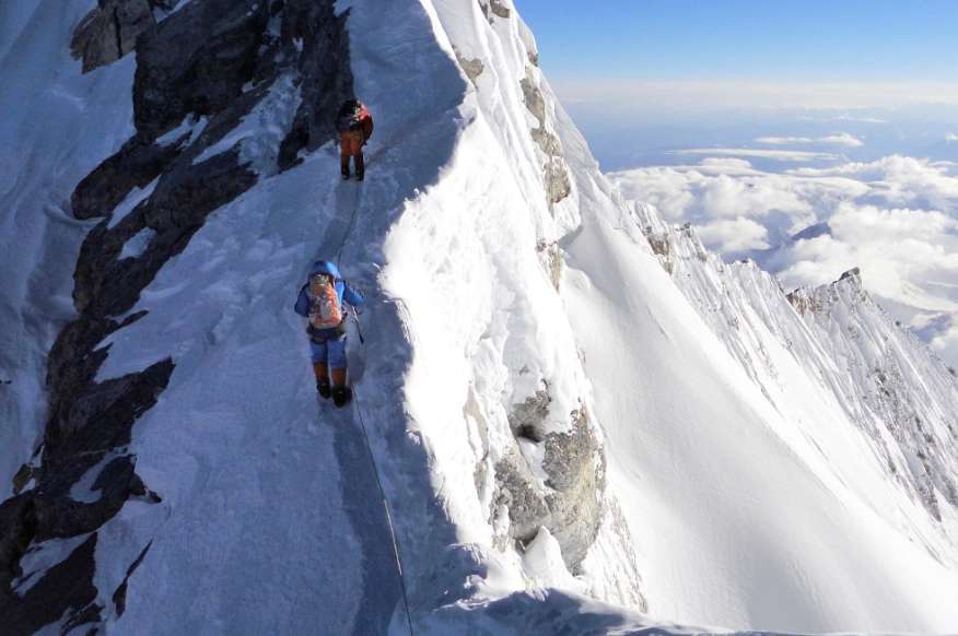 Mount Everest climbing difficulty