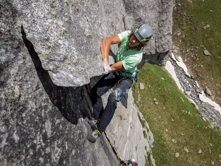 why wear climbing helmet why wear climbing helmet
