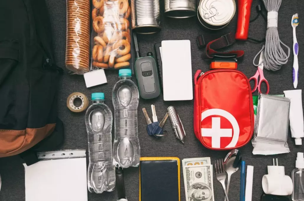 emergency kit checklist