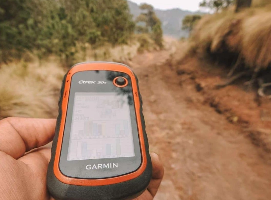 Best Handheld GPS for Hiking: Your Ultimate Guide