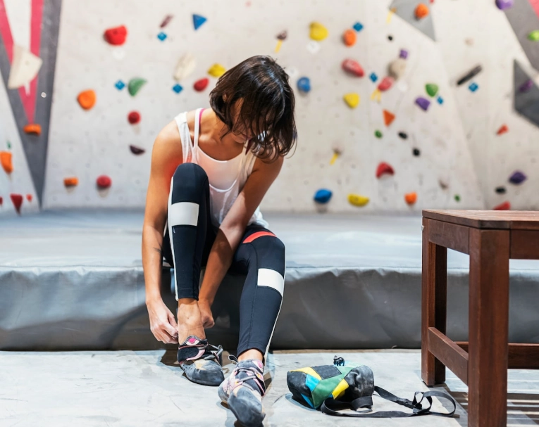 What not to wear when rock climbing?