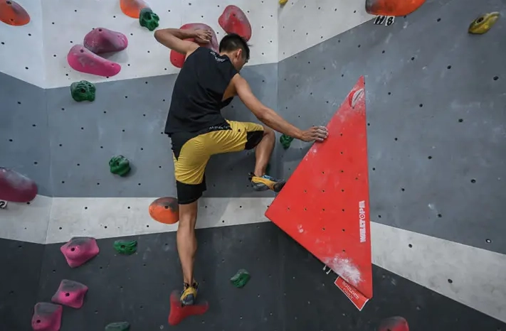 Climbing training for beginners